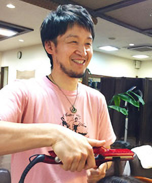 本告 裕